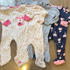 Bundle of 4 footies for 6-9 months